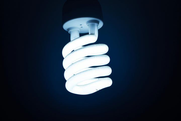 LED light bulb